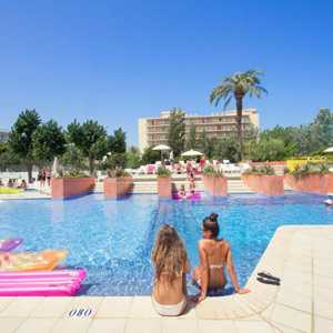 azuLine Pacific Hotel